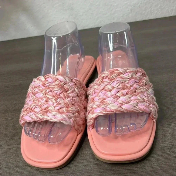 Abound Allyn Woven Sandal In Pink
Ombre Size 10 - Picture 6 of 8
